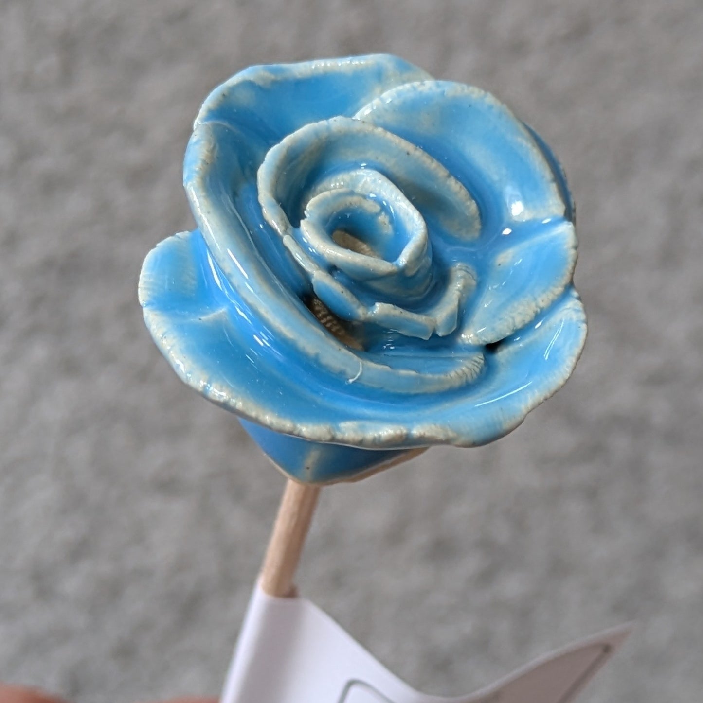 Fleur Brûlée - Rose - Baby blau - die einzigartige Keramikblume am Stil