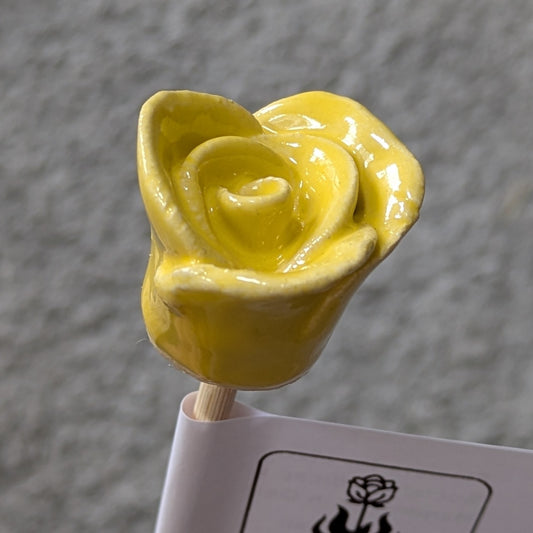 Fleur Brûlée - Rose - gelb - die einzigartige Keramikblume am Stil